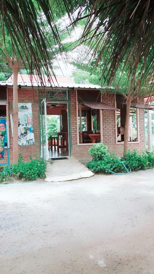 Raina-Suanpa Lung Sood Farmstay Suphan Buri Exterior photo